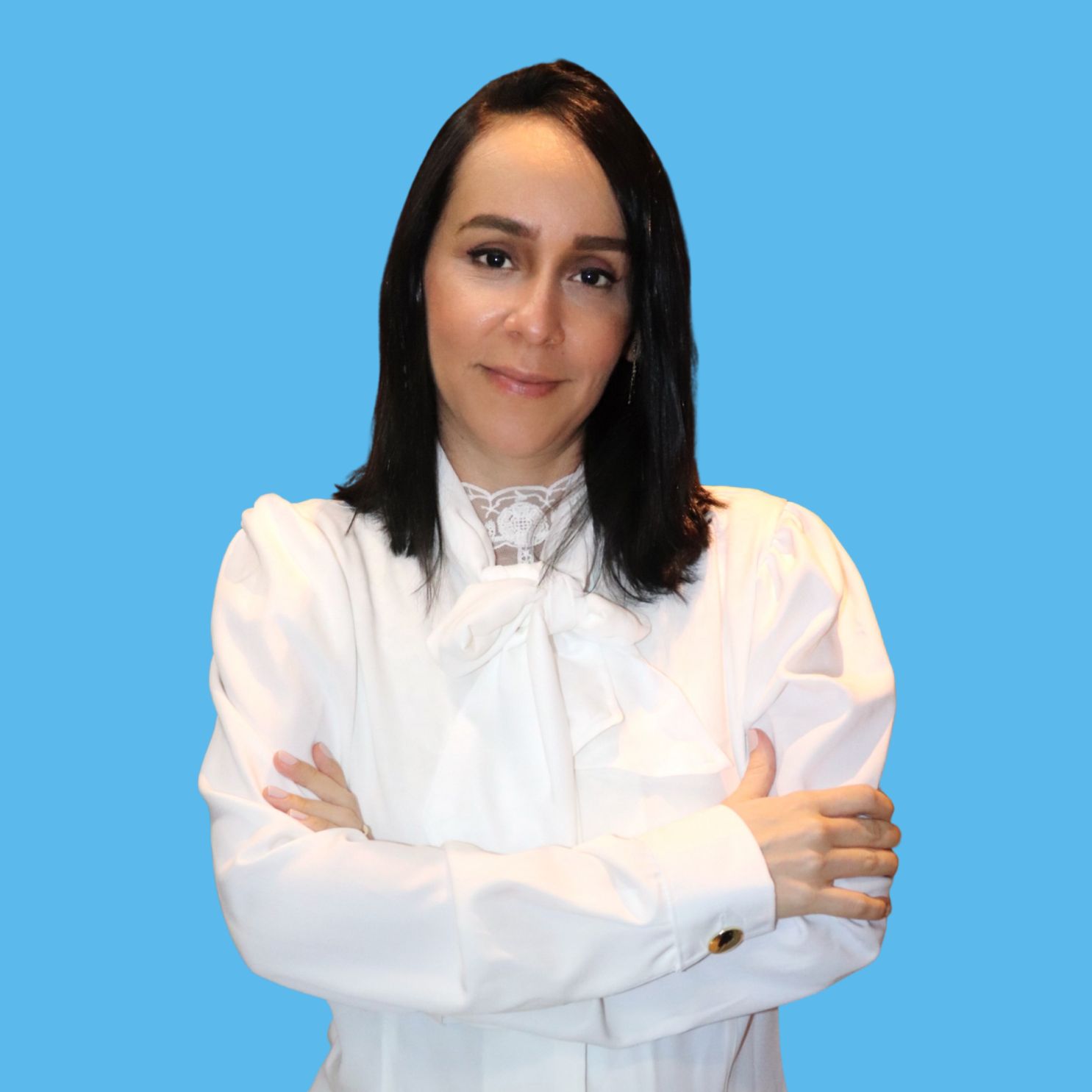 Fellowship em Monitorização Neurofisiológica Intraoperatória na Duke University Medical Center; Membro Titular da Sociedade Brasileira de Neurofisiologia Clínica e Membro Titular da Academia Brasileira de Neurologia; Mestrado em Neurologia pela Faculdade de Medicina de Ribeirão Preto - USP; Especialização em Neurofisiologia Clínica pelo Hospital das Clínicas da Faculdade de Medicina de Ribeirão Preto - USP; Especialização em Doenças Neuromusculares, Neuroimunologia e Neurogenética pelo Hospital das Clínicas da Faculdade de Medicina de Ribeirão Preto - USP; Residência Médica em Neurologia pelo Hospital das Clínicas da Faculdade de Medicina de Ribeirão Preto - USP;  Graduação em Medicina pela Universidade Federal do Amazonas (UFAM).
